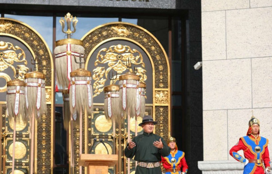 У.ХҮРЭЛСҮХ:  Монгол төр, бидний ирээдүй болсон үр хүүхэд, хойч үеийнхэн маань их хаадынхаа үйл хэргийг улам бүр үргэлжлүүлэн судалж, сурталчлан таниулах хэрэгтэй