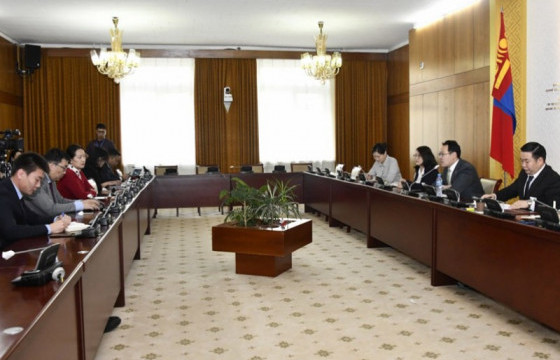 Хүнс, хөдөө аж ахуй, хөнгөн үйлдвэрийн салбарын цахим шилжилтийн талаар санал солилцлоо