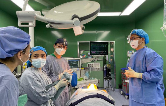 Эмч нарыг БНСУ-ын богино хугацааны тэтгэлэгт хөтөлбөрт хамруулна