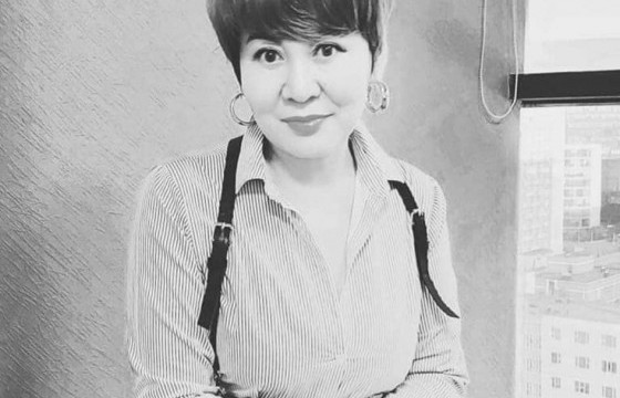 А.МӨНХЖИН: V сургуулийн багш н.Пүрэвсүрэн “Iphone-14 pro max” авхуулна гэж хүүхдүүдээ дарамталдаг