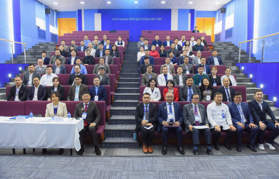 ЭМЯ: Монгол эрчүүд хагалгааны чиглэлээр гадагшаа явах шаардлагагүй боллоо