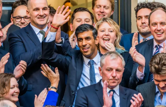 Риши Сунак Их Британийн Ерөнхий сайд болно