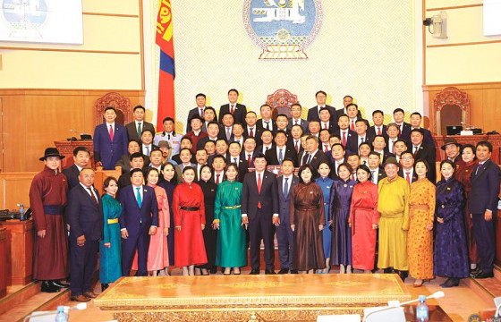 АРДЫН НАМ ХУУЧЧУУЛАА ХАР ЖАГСААЛТАД ОРУУЛЖ, ШИНЭ ГИШҮҮДЭЭР “ЦУС СЭЛБЭХ”-ЭЭР ТӨЛӨВЛӨЖЭЭ