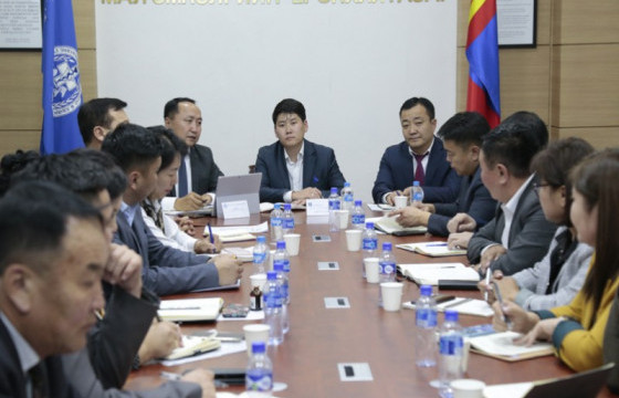 Дэд сайд М.Ганхүлэг орон нутгийн мал эмнэлгийн газрын удирдлагуудтай уулзлаа