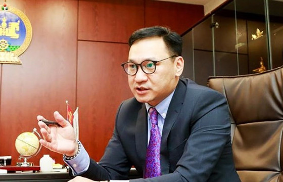 Б.ГАНХУЯГ: “ЭРДЭНЭС ТАВАНТОЛГОЙ” ХК-ИЙН БҮХ ЭРХИЙГ Б.ГАНБАТАД ШИЛЖҮҮЛЛЭЭ