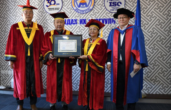 ШИНЖЛЭХ УХААНЫ АКАДЕМИЙН ЕРӨНХИЙЛӨГЧ Д.РЭГДЭЛД ХҮНДЭТ ПРОФЕССОР ЦОЛ ОЛГОЖЭЭ