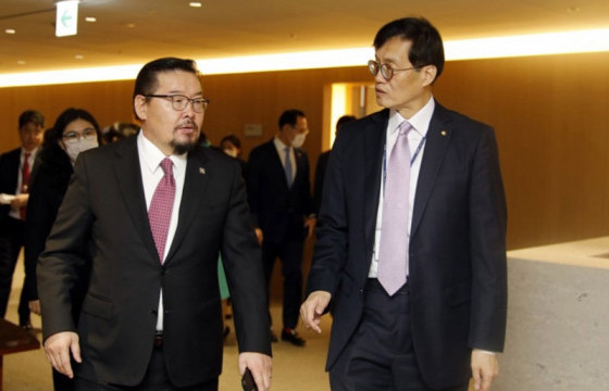 УИХ-ын дарга Г.Занданшатар БНСУ-ын Төв банкны ерөнхийлөгч И Чан Ён-той уулзлаа