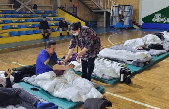 Б.БАЛЖИННЯМ: ҮҮССЭН НӨХЦӨЛ БАЙДЛЫГ СУДАЛЖ, ТҮР СААТСАН 70 ИРГЭНИЙ АЮУЛГҮЙ БАЙДЛЫГ ХАНГАЖ АЖИЛЛАА