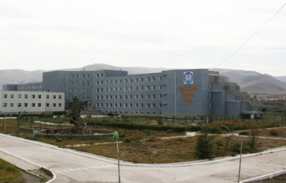 Хорих ангийн дарга Ц.Хишигбаяр: 401 дүгээр ангид дарамт шахалт байхгүй. Талийгаачийг зодоогүй 