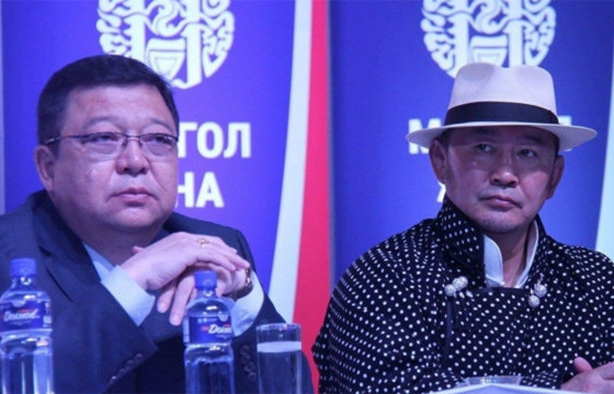 С.Эрдэнэ Х.Баттулга нар зөвшилцөх ажлын хэсэг байгуулсан гэв