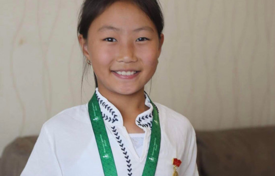 Б.НАМУУНГОО: БИ ААВ ШИГЭЭ МУНДАГ ЦАГДАА БОЛНО