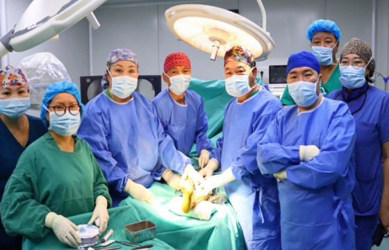 ГССҮТ Монголд анх удаа “Шагайн хиймэл үе солих” мэс заслыг нэвтрүүллээ