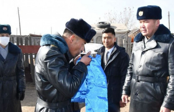 Ахлагч Г.Батцоожид өргөө цагаан гэр гардуулан өглөө