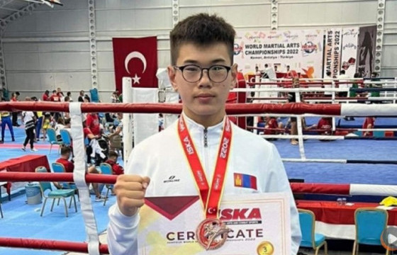 Э.Содномпилжээгийн хүү Нямпилжээ ДАШТ-ээс хүрэл медаль хүртлээ