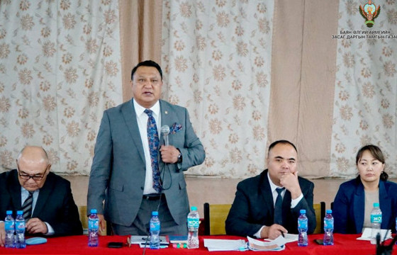 БАЯН-ӨЛГИЙ АЙМГИЙН ЗАСАГ ДАРГА БОЛОН АЙМГИЙН ИТХ-ЫН ДАРГА НАРААР АХЛУУЛСАН АЖЛЫН ХЭСЭГ АЛТАЙ, БУЯНТ СУМДАД АЖИЛЛАЛАА