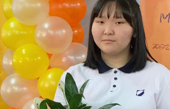 Б.МАРАЛ: “Маралын хөгжилтэй яриа” номонд бага насны минь түүх багтсан