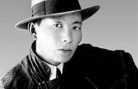 ИХ ЗОХИОЛЧ Д.НАЦАГДОРЖИЙН МЭНДЭЛСЭН ӨДӨР ТОХИОЖ БАЙНА