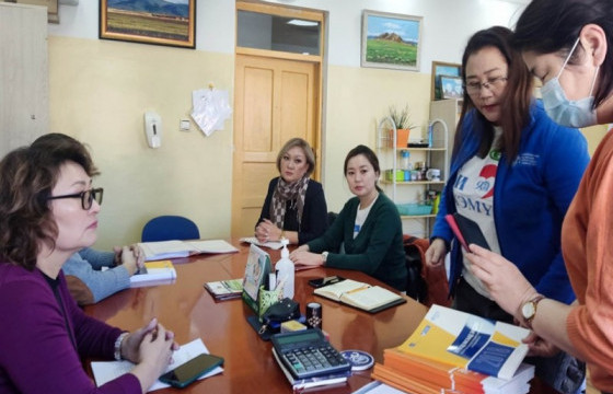 Эх, хүүхдийн эрүүл мэндийн үндэсний төвийн Тандалт судалгааны алба Өвөрхангай аймагт ажиллалаа