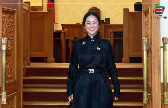 ИХ ХУРАЛД СҮР ДУУЛИАНТАЙ СОНГОГДСОН П.АНУЖИН ГИШҮҮН СОНГИНОХАЙРХАН ДҮҮРЭГТ ЮУ ХИЙВ