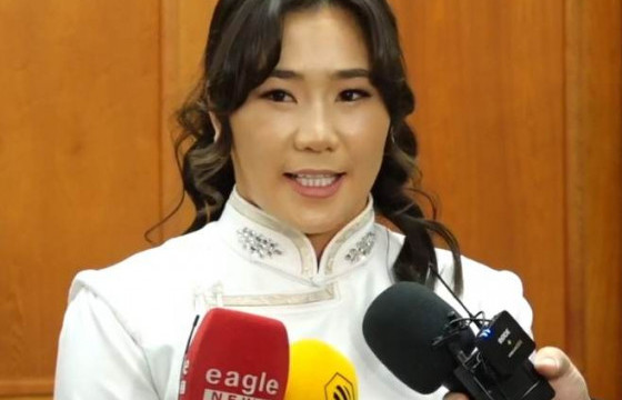 МУГТ Б.БОЛОРТУЯА: АЛДАР ГАВЬЯАНД ХҮРЭХЭД МИНЬ ҮРГЭЛЖ ТУСАЛЖ БАЙДАГ Т.СҮХБААТАР БАГШДАА БАЯРЛАЛАА