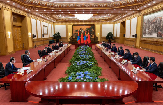 Монгол Улсын Ерөнхийлөгч У.Хүрэлсүх, БНХАУ-ын дарга Ши Жиньпин нар албан ёсны хэлэлцээ хийв