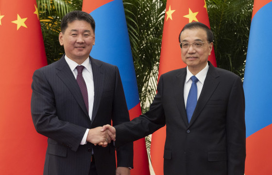 Монгол Улсын Ерөнхийлөгч У.Хүрэлсүхэд БНХАУ-ын Төрийн зөвлөлийн Ерөнхий сайд Ли Көчян бараалхлаа