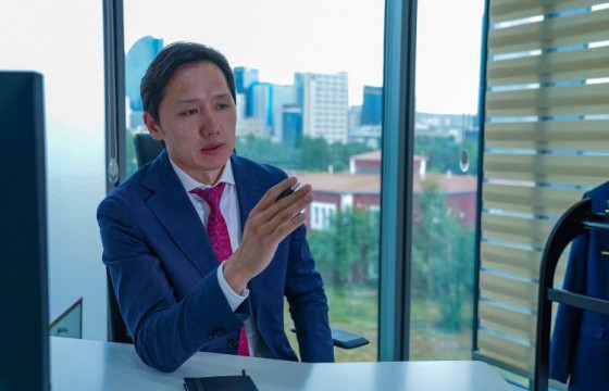 С.ГАН-ЭРДЭНЭ: ГОЛОМТ БАНКНЫ ХУВЬЦАА ЭЗЭМШИГЧ БОЛОХ 14 МЯНГА ОРЧИМ ЗАХИАЛГА ИРЭЭД БАЙНА