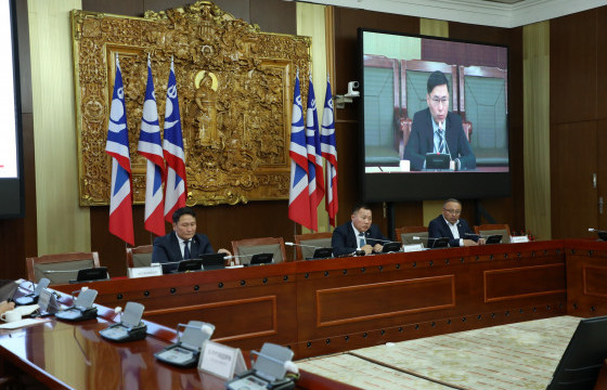 О.ЦОГТГЭРЭЛ: ТҮГЖРЭЛЭЭ ШИЙДЭХ АРГА НЬ ИРГЭДИЙГ ЗАХИРГААНЫ, АРГАЦААСАН НӨХЦӨЛ БАЙДАЛ РУУ ОРУУЛЖ БАЙНА