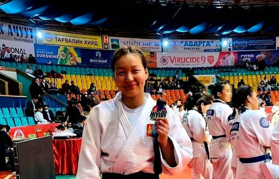 Б.Ням-Эрдэнэ: Олимп, дэлхийн аваргуудтай барилдаж, тэдний барилдааныг дэргэдээс нь үзэх мөрөөдөл минь биелсэн