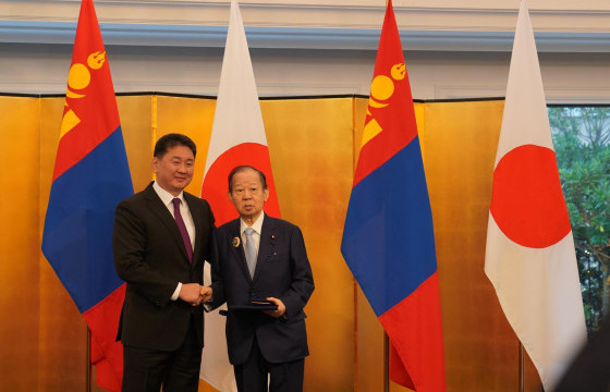 НИКАЙ ТОШИХИРО: Монгол Улсын Ерөнхийлөгчөөс Хөдөлмөрийн гавьяаны улаан тугийн одон гардан авсан нь нэр төрийн хэрэг байлаа 