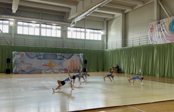 АЯ ЭГШИГТ ХӨТЛӨГДСӨН АЭРОБИКЧИД 