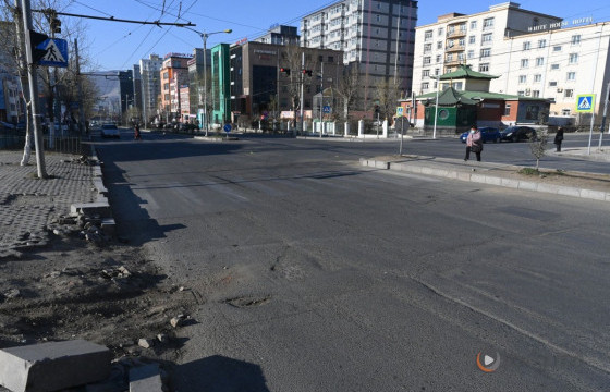 Офицеруудын ордноос таван шарын уулзвар хүртэлх замын зорчих хэсгийн нэгдүгээр эгнээгээр зөвшөөрөгдсөнөөс бусад автомашиныг маргаашнаас зорчуулахгүй