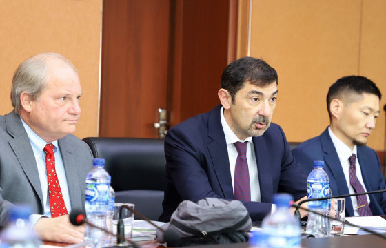 Олон улсын санхүүгийн корпорацийн төлөөлөгчидтэй уулзлаа