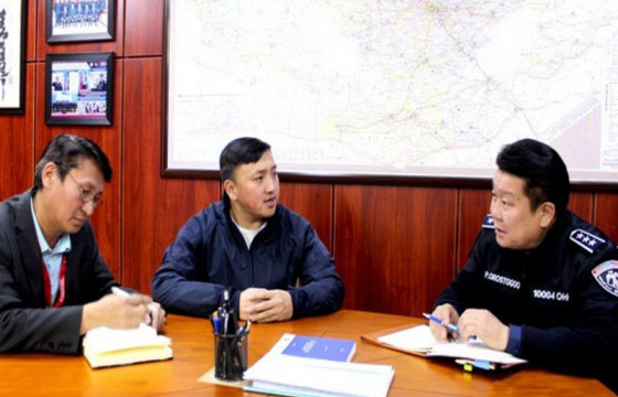 Жагсаал, цуглааны үеэр иргэд, алба хаагчдын эрхийг хангаж ажиллах талаар уулзаж, зөвлөлдлөө