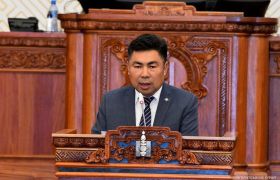 УИХ-ЫН ГИШҮҮН Н.НАРАНБААТАР Надад нүүрстэй холбогдсон ямар ч бусармаг зүйл байхгүй. Манай нутгийнхан мэднэ