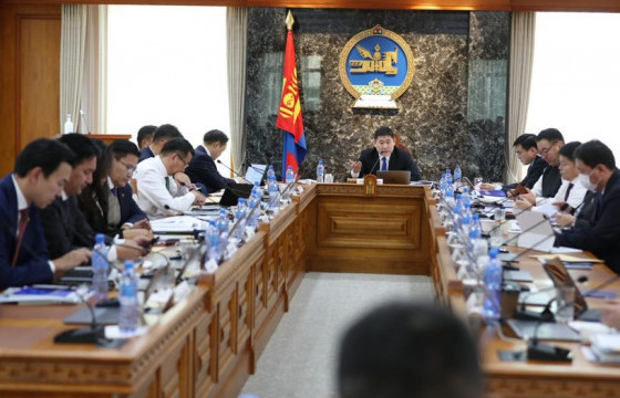 Засгийн газар ээлжит хуралдаанаа хийж байна