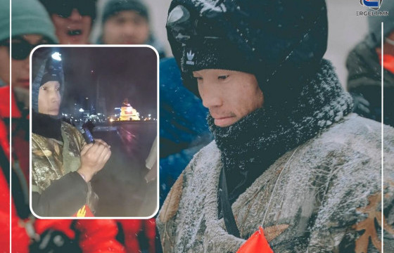 Тэмцэгч Б.БАТ-ОЧИР: Даарсан нэгнээ дулаацуулахгүй юм бол эрдэм сурсны хэрэг гарахгүй шүү дээ