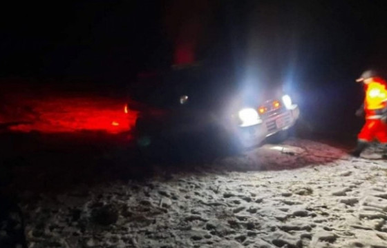  Улаанбаатараас Увс аймаг руу зорчиж байсан нэг иргэн автомашинтайгаа осолджээ