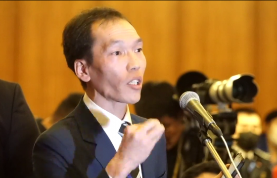 Жагсагч Б.Бат-Очир: Хүний эрхийг мэдрэмжгүй хүйтэн, цэвдэг төртэй болсон байна