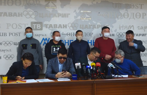 МОНГОЛ ТУУРГАТАН АЧАА ТЭЭВЭРЧДИЙН ХОЛБОО: Засгийн газрын 362-р тогтоолыг баталснаар монгол тээвэрчдийг ажлын байргүй болгож байна