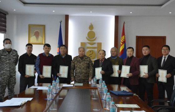 Гамшгийн эрсдэлийн нарийвчилсан үнэлгээний тусгай зөвшөөрлийн гэрчилгээг гардууллаа