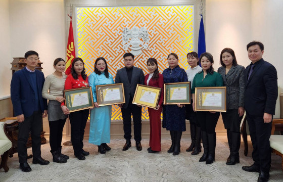 “Шар дарцаг” аяны шилдгүүд тодорлоо