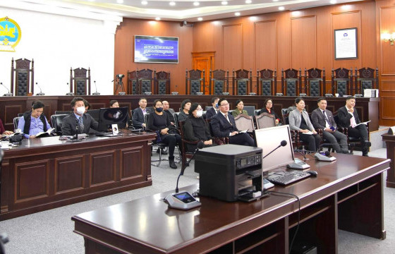 Шүүхийн шийдвэрийг олон нийтэд мэдээлэх талаар шүүгчид зөвлөлдлөө