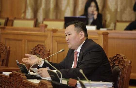 УДИРДАХ ЗӨВЛӨЛ Л.МӨНХБААТАРЫГ УИХ-ЫН ДЭД ДАРГАД ДЭМЖЛЭЭ