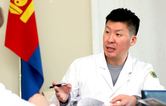 Б.Энх-Од: Энхийг сахиулах ажиллагаанаас ирсэн есөн алба хаагчаас хумхаа өвчин илэрсэн. Үүнээс нэг алба хаагч нас барж, нөгөө нь эрчимт эмчилгээнд эмчлүүлж байна