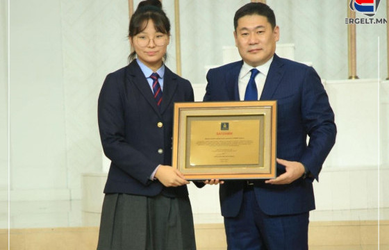 Оны онцлох хүүхэд Д.НОМИН: Олимпын наадамд Төрийн дууллаа эгшиглүүлсэн мундаг тамирчин болохыг хүсдэг