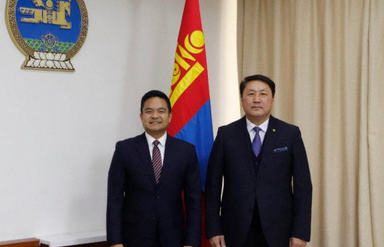 Батлан хамгаалахын сайд Г.Сайханбаяр АНУ-аас Монгол Улсад суугаа Элчин сайд Ричард Буанганыг хүлээн авч уулзлаа