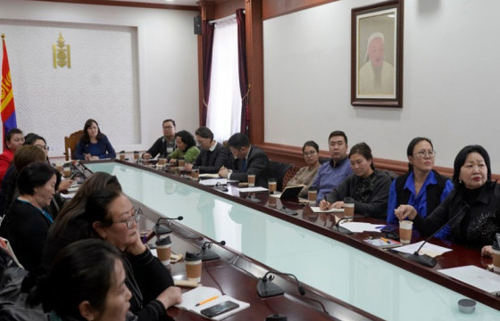 Хүүхэд харах үйлчилгээний тухай хуулийн хэрэгжилтийн үр дагаварын үнэлгээ, нөхцөл байдлын судалгааны үр дүнг хэлэлцлээ