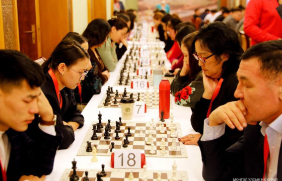 Шатар сонирхогчдын улсын аварга шалгаруулах тэмцээн өндөрлөв