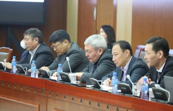 Байгаль орчны салбарт мөрдөгдөж буй хуулийн давхардал, зөрчил, хийдийн дүн шинжилгээг хийлээ